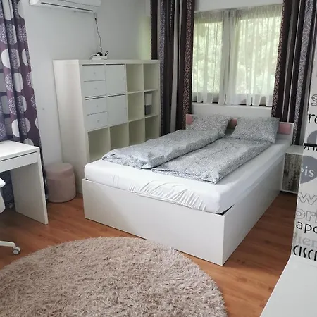 Mediterran Vendeghaz Feriehus *